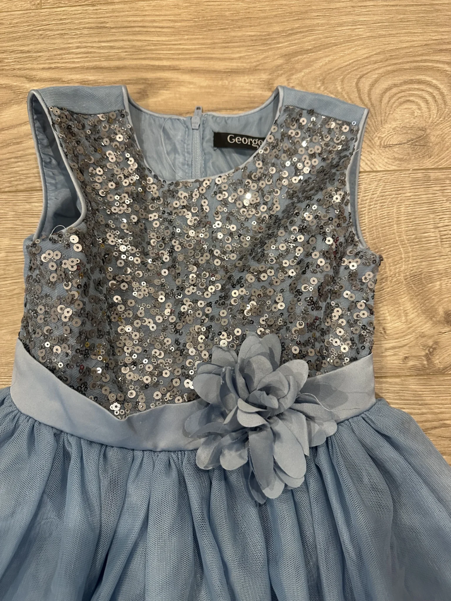 Image for 2 dresses for special occasions / the festive season