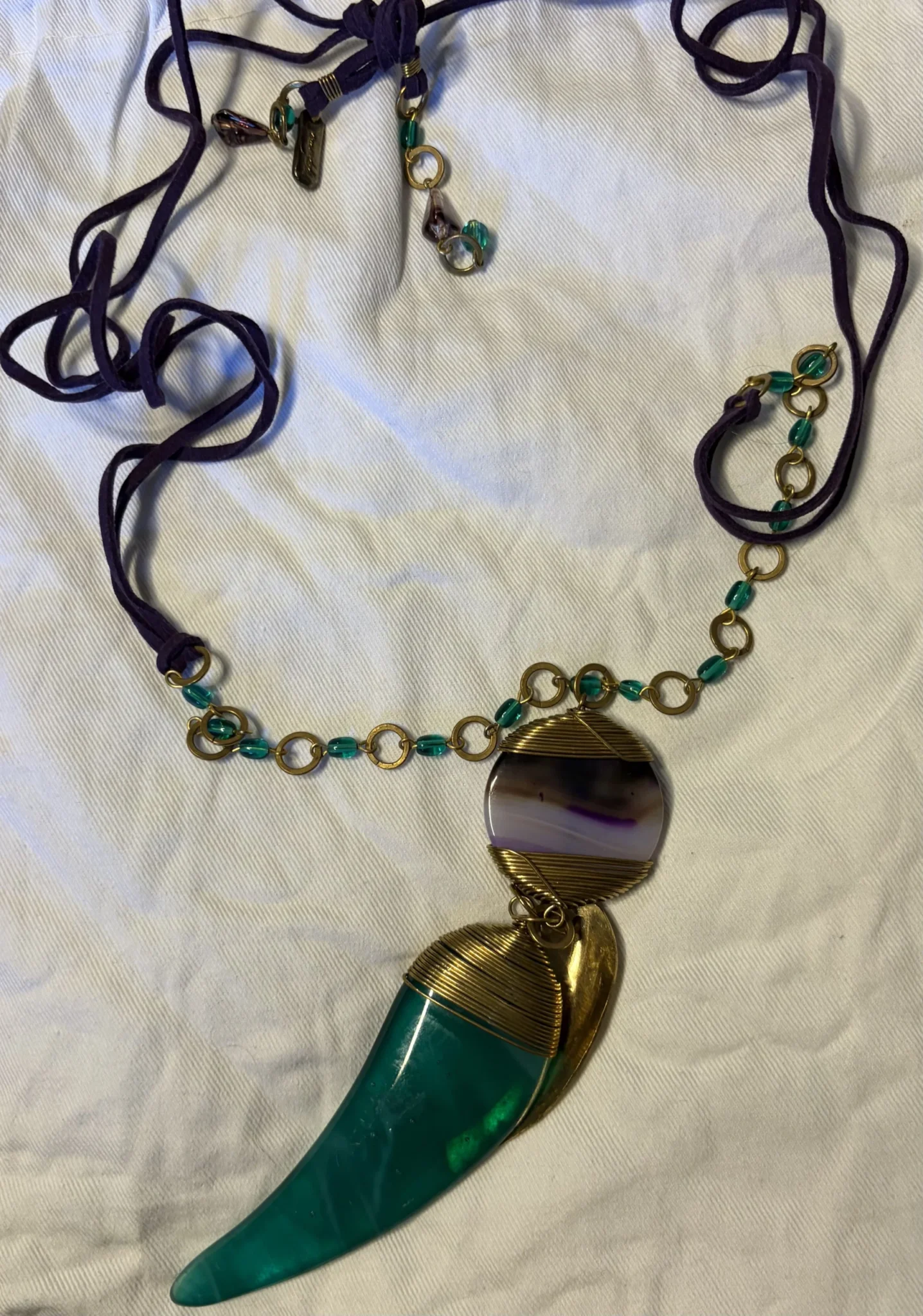 Featured image for Superbe collier statement de la marque Jenny Isabel!