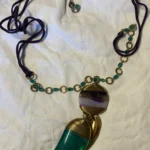 Featured thumbnail for Superbe collier statement de la marque Jenny Isabel!