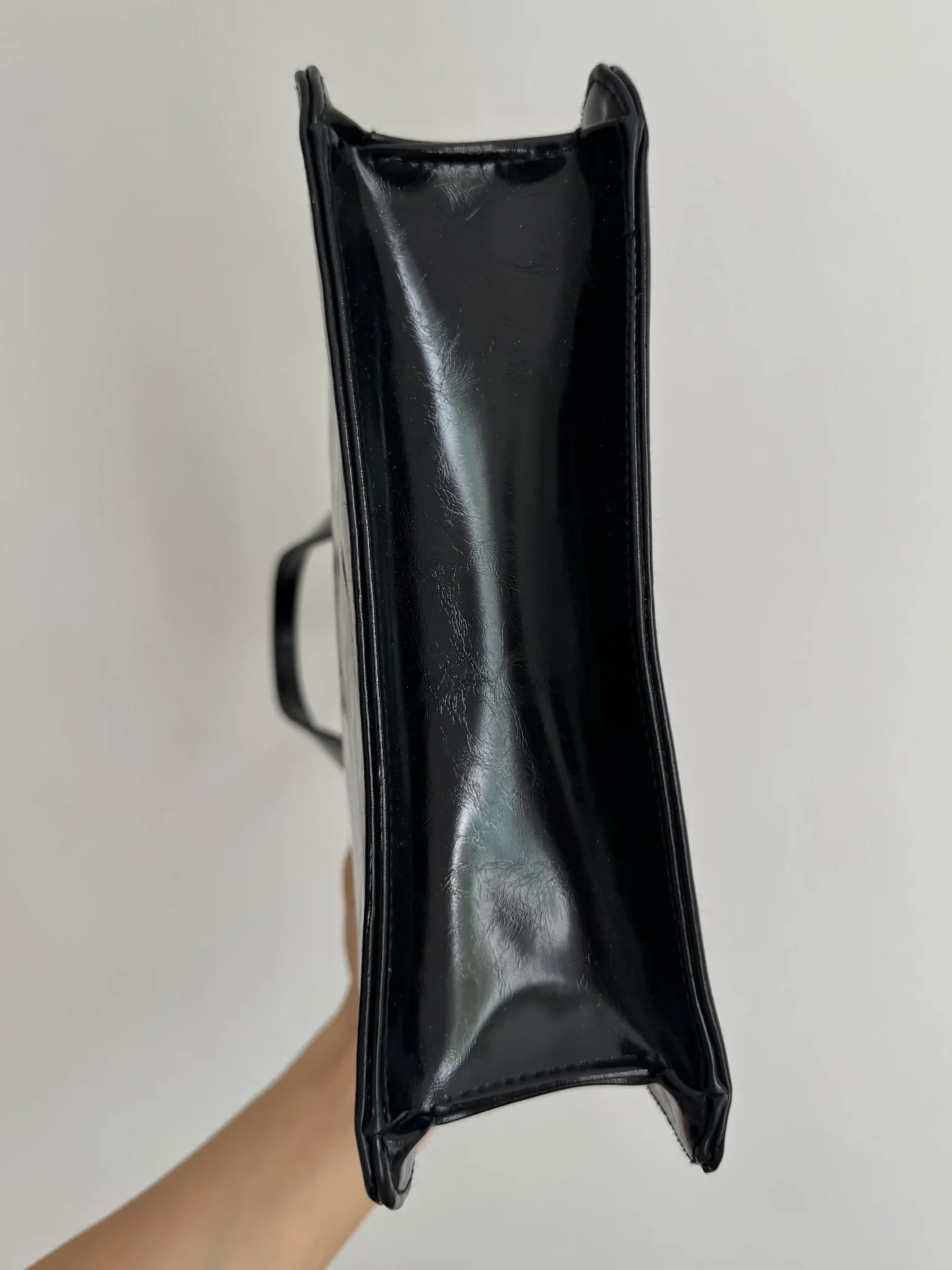 Image for Venetto Black Square Faux Patent Leather Bag – Vintage Y2K / 90s style