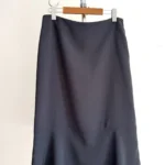 Featured thumbnail for Jupe midi grise en crêpe de chine coupe trompette et évasée  par JACOB Vintage /Y2K