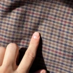 Thumbnail for Pantalon Taille Haute Vintage années 90s à Carreaux Bruns et Plis