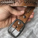 Thumbnail for Ceinture western brune vintage en cuir tressé et ciselé – Fait main au Mexique