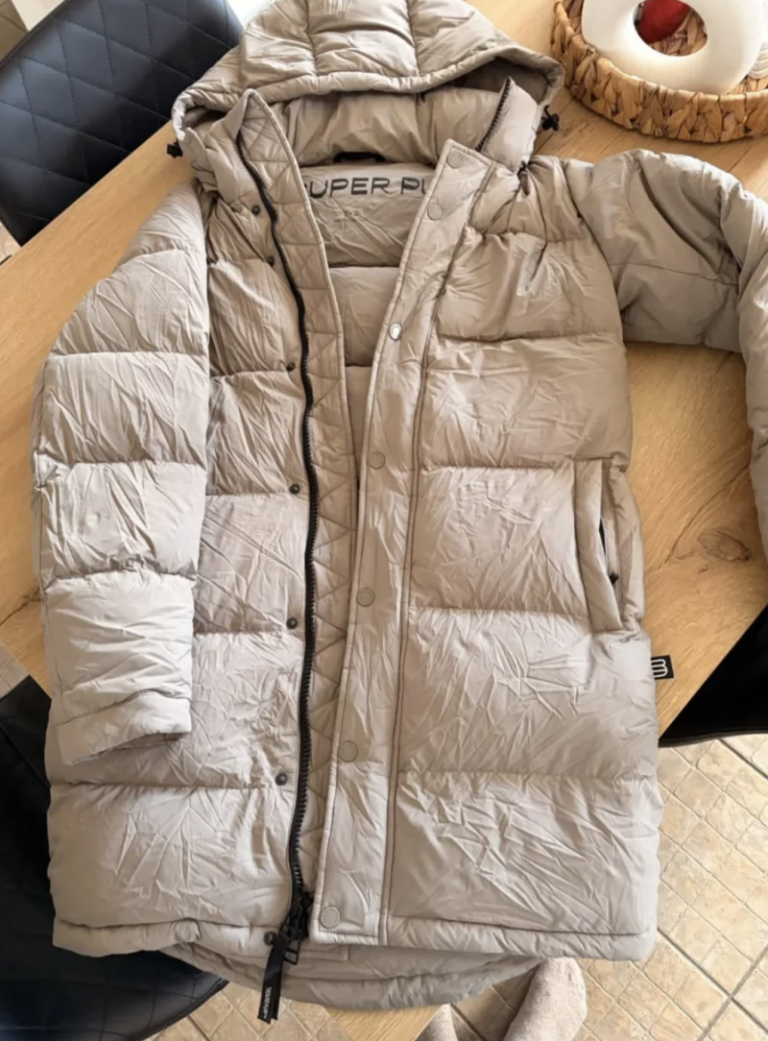 Image for Aritzia Super Puff coat