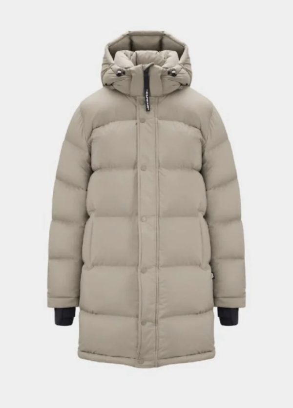Featured image for Aritzia Super Puff coat