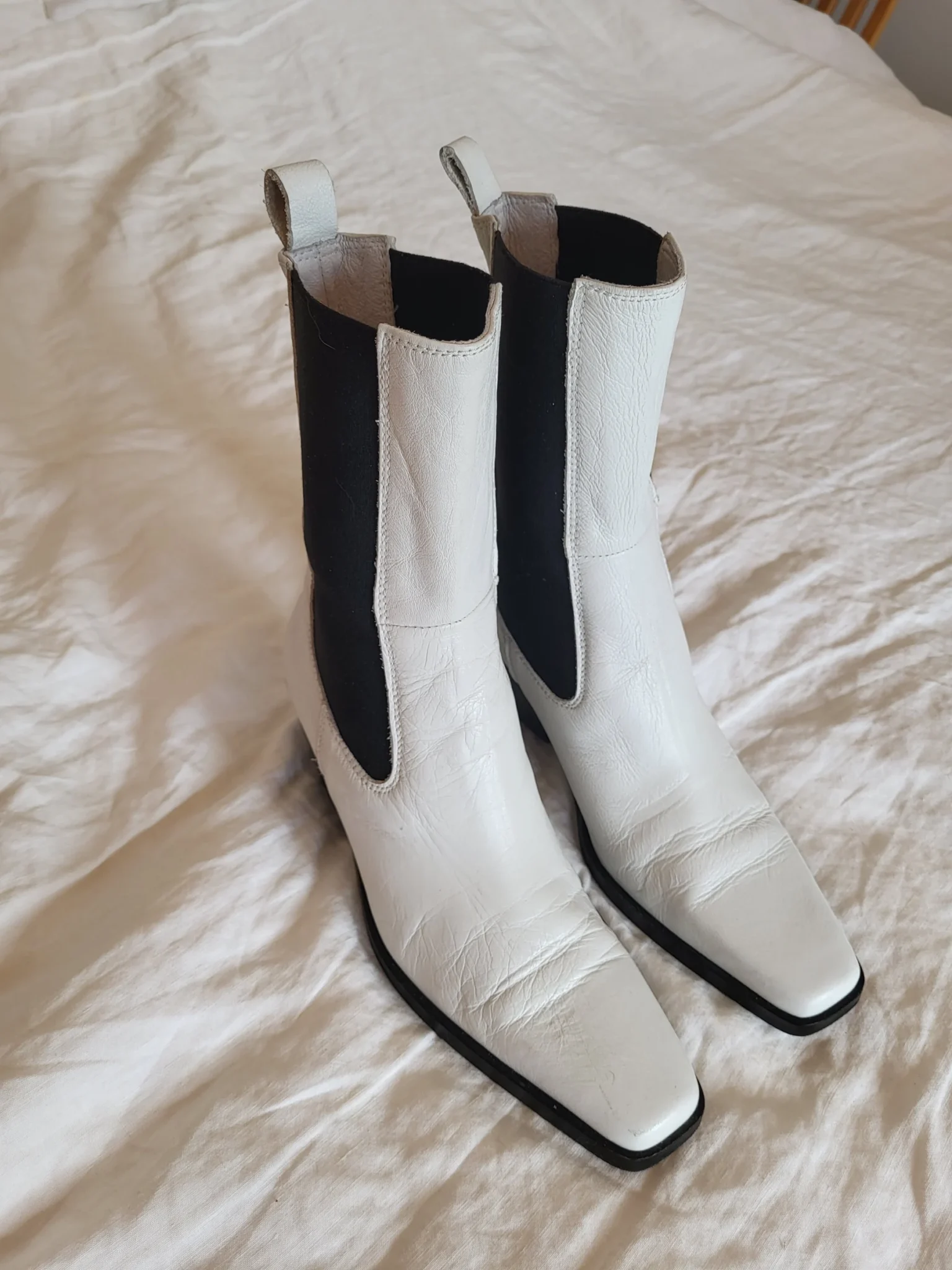 Image for L’intervalle White Leather Square Toe Chelsea Boots Size 36 Made in Spain
