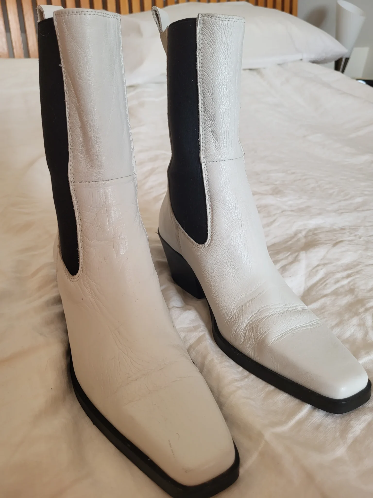 Image for L’intervalle White Leather Square Toe Chelsea Boots Size 36 Made in Spain