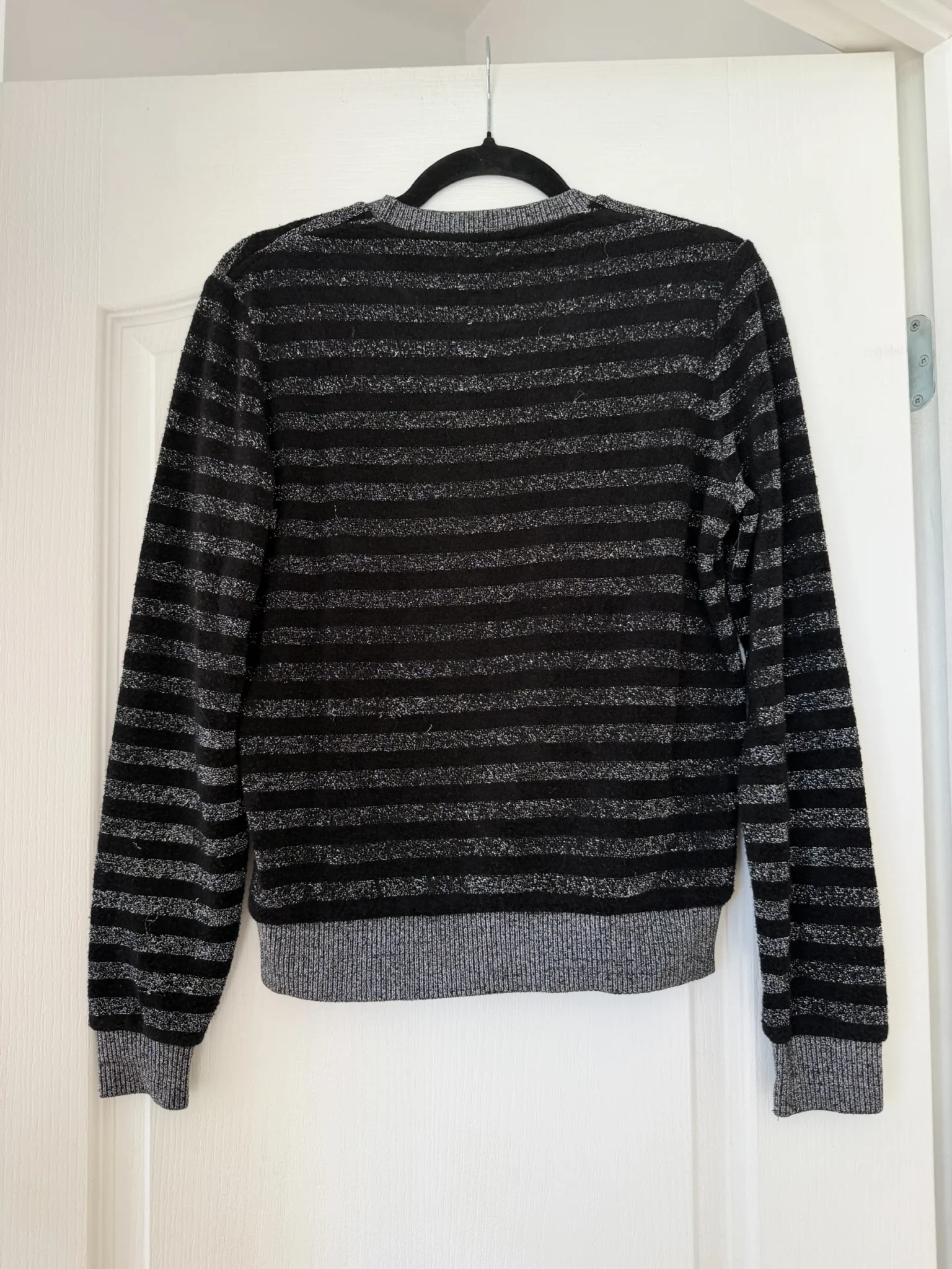 Image for Pull Saint Laurent Paris taille XS rayé noir et argenté