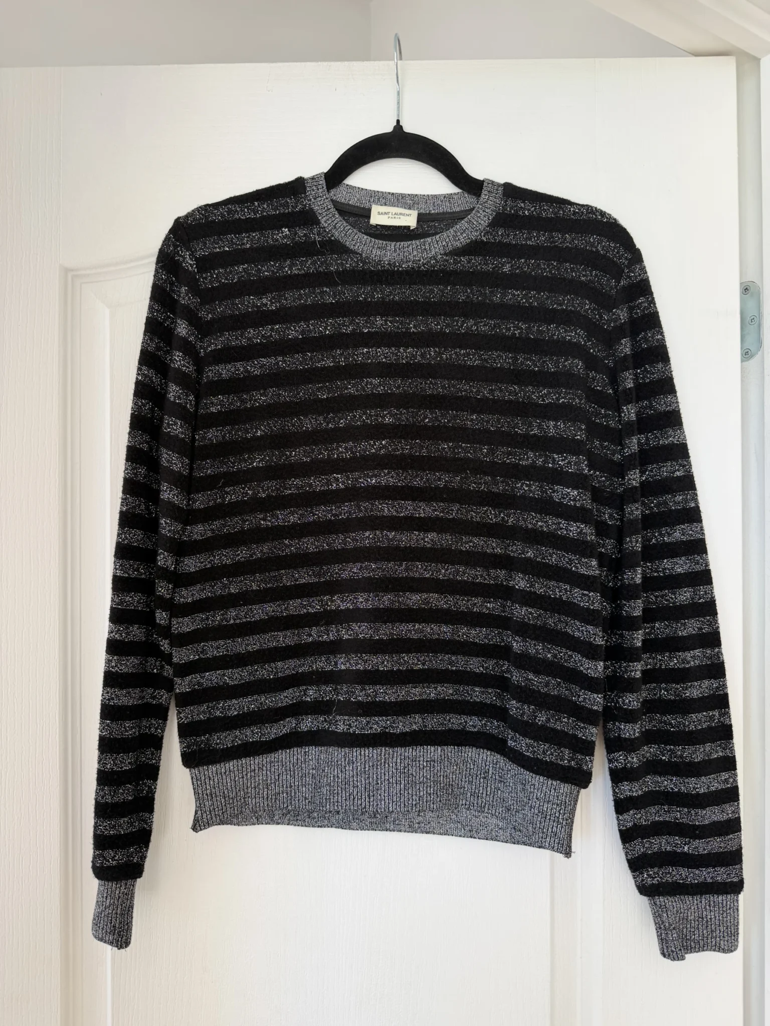 Image for Pull Saint Laurent Paris taille XS rayé noir et argenté
