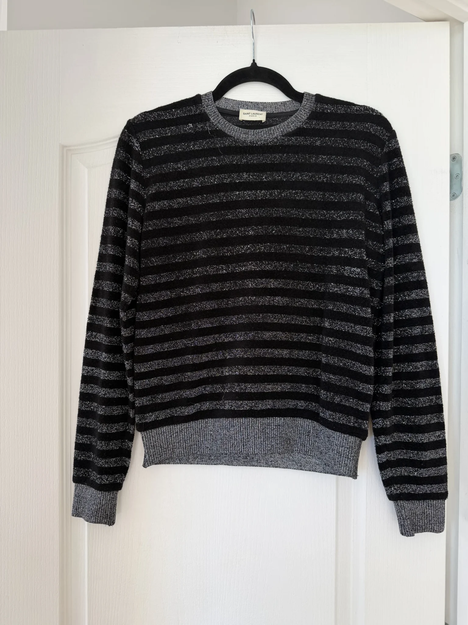 Image for Pull Saint Laurent Paris taille XS rayé noir et argenté