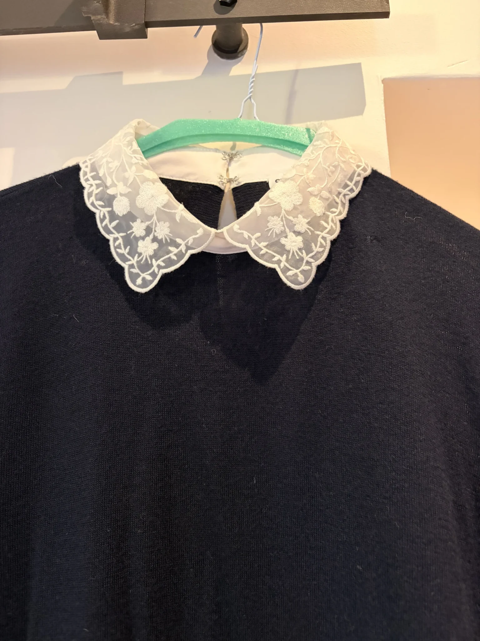 Image for Jumper with a lace collar