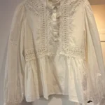 Thumbnail for Gilet en laine rayé bleu marine et blanc