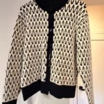 Thumbnail for Gilet en laine rayé bleu marine et blanc