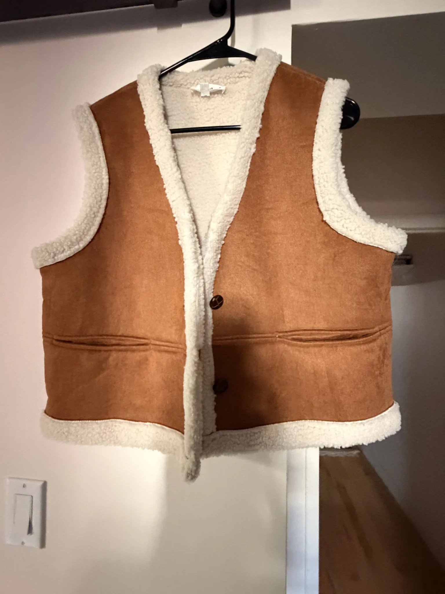 Image for Sleeveless leather jacket