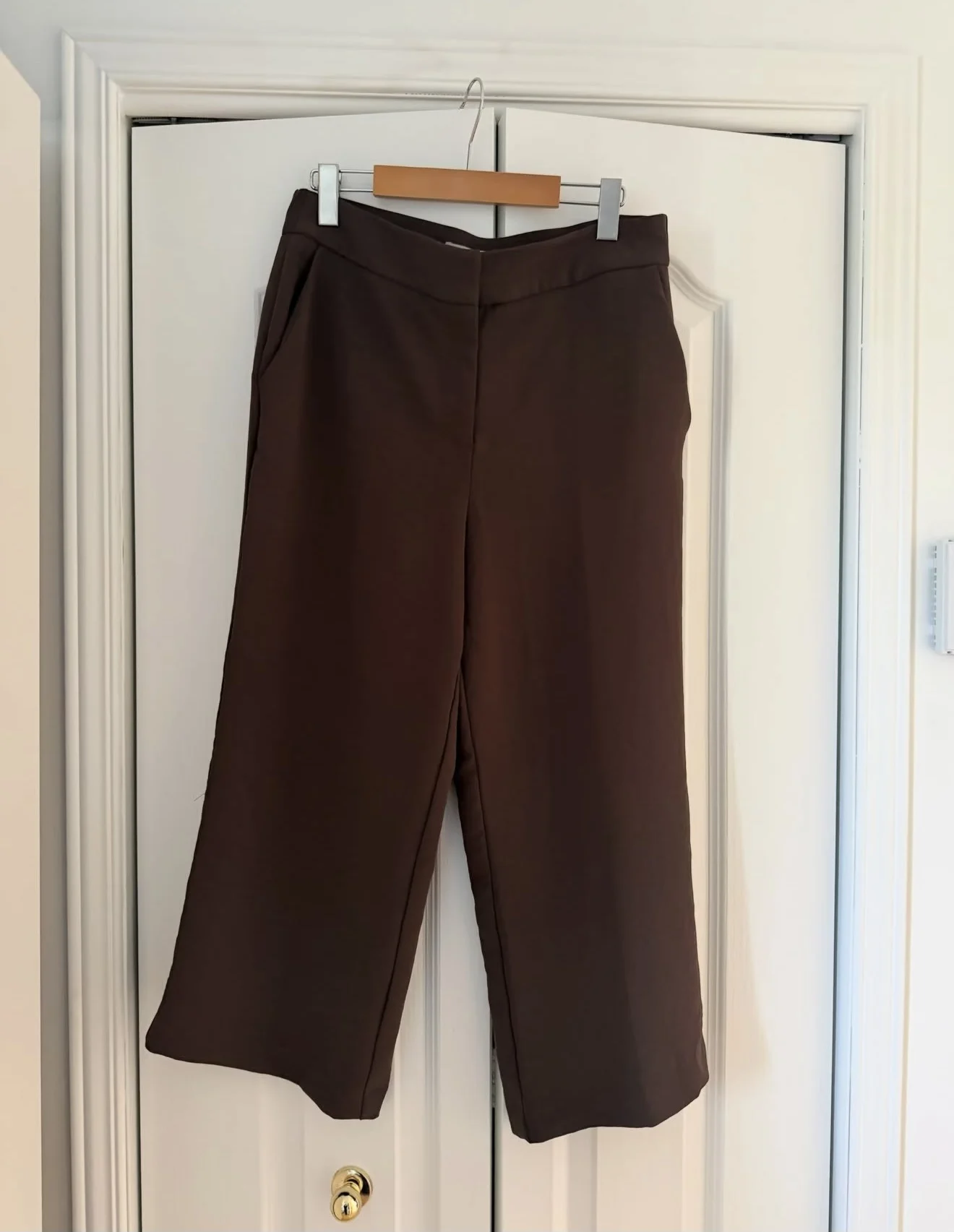Women’s medium brown three-quarter-length trousers *Other seconde main