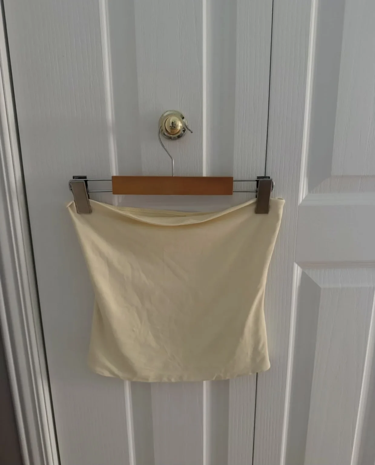 Featured image for Wide, chick-yellow top tube