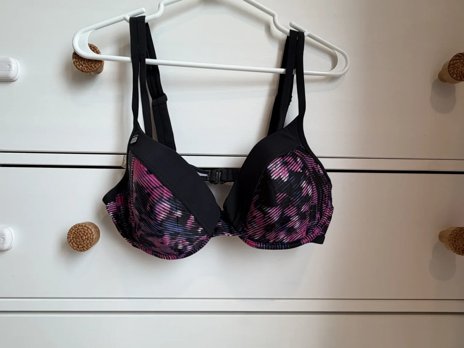 Featured image for Lolë Medium Top
