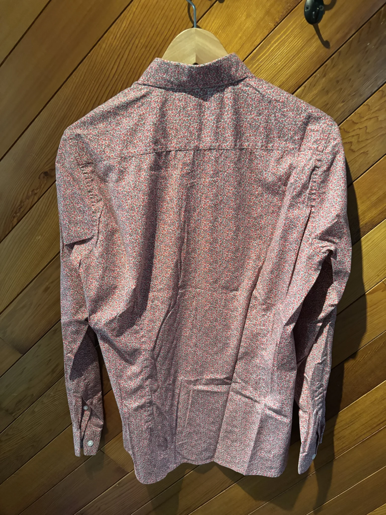 Image for Men’s floral shirt