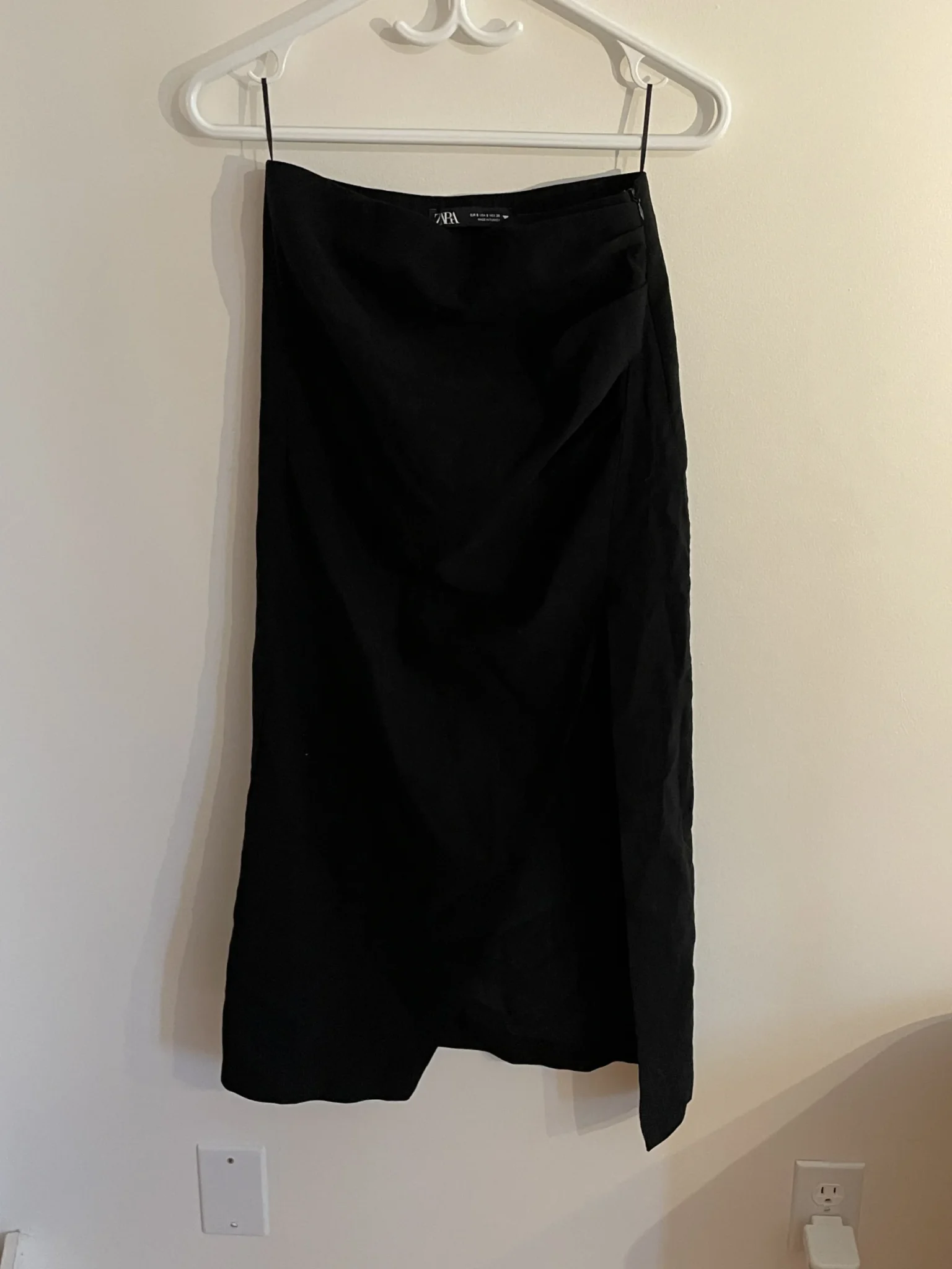 Featured image for Long Zara skirt with a slit and draping