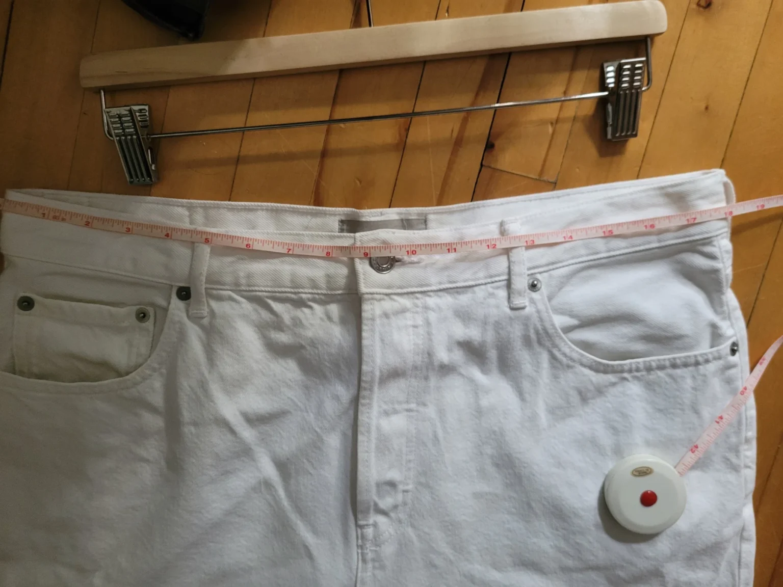 Image for Everlane 90s cheeky jeans