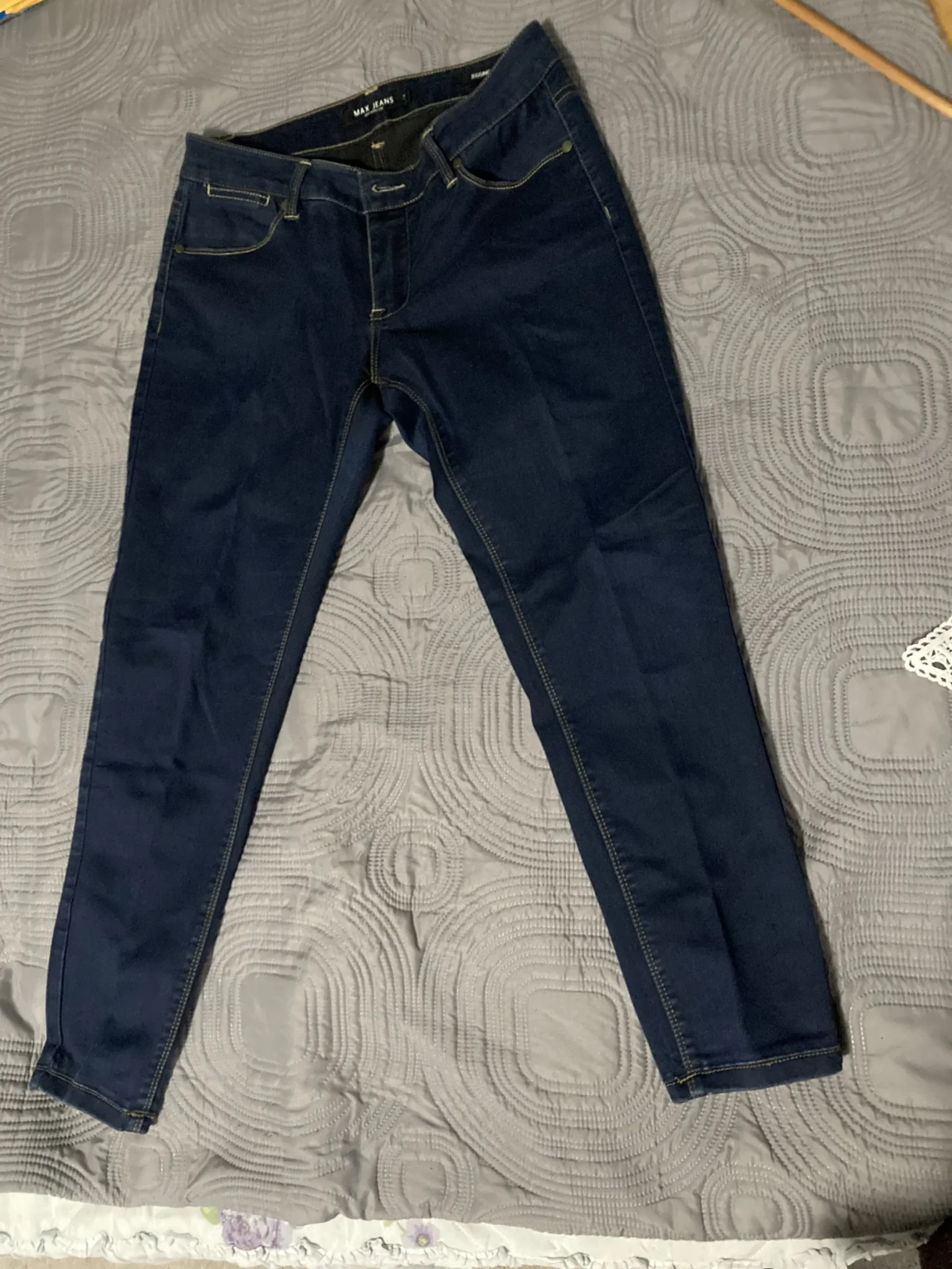 Featured image for Max Jeans jeggings