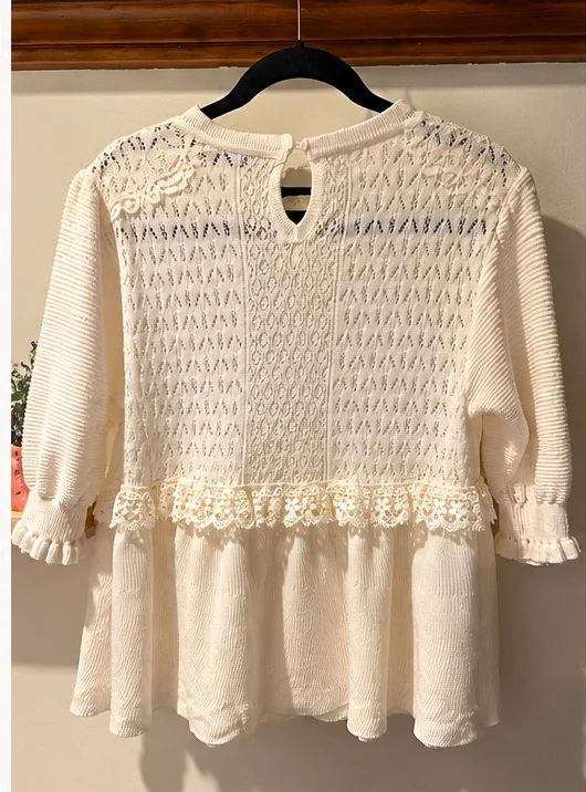 Image for Zara | Haut crème en maille et dentelle – Taille S