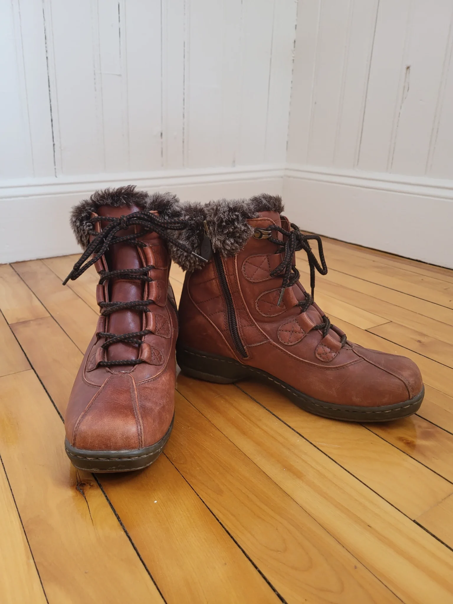 Image for Winter Boots Blondo Waterproof AquaProtect, Cognac Brown Leather, Size 8