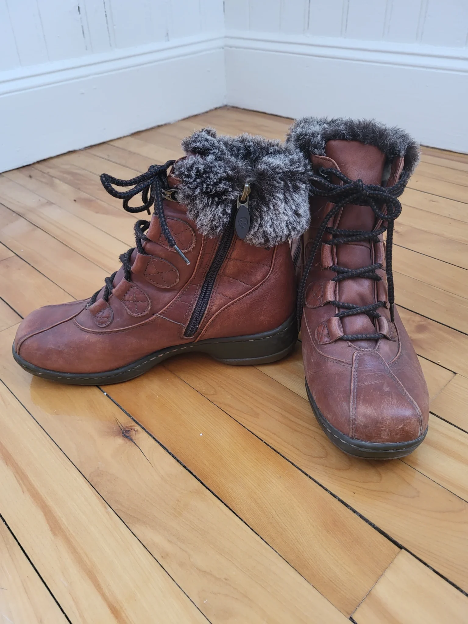 Image for Winter Boots Blondo Waterproof AquaProtect, Cognac Brown Leather, Size 8