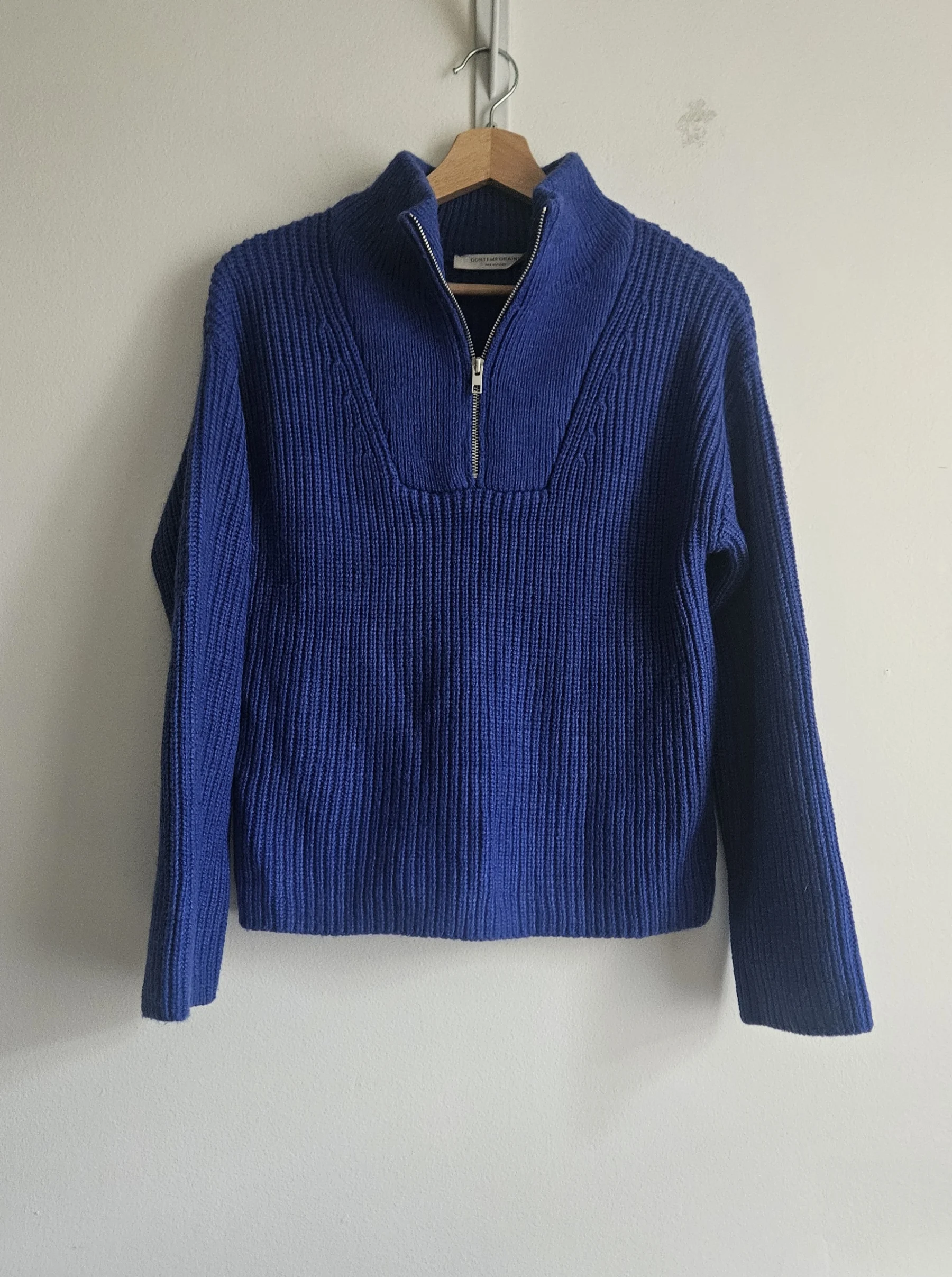 🌷Pull à col montant Contemporaine seconde main