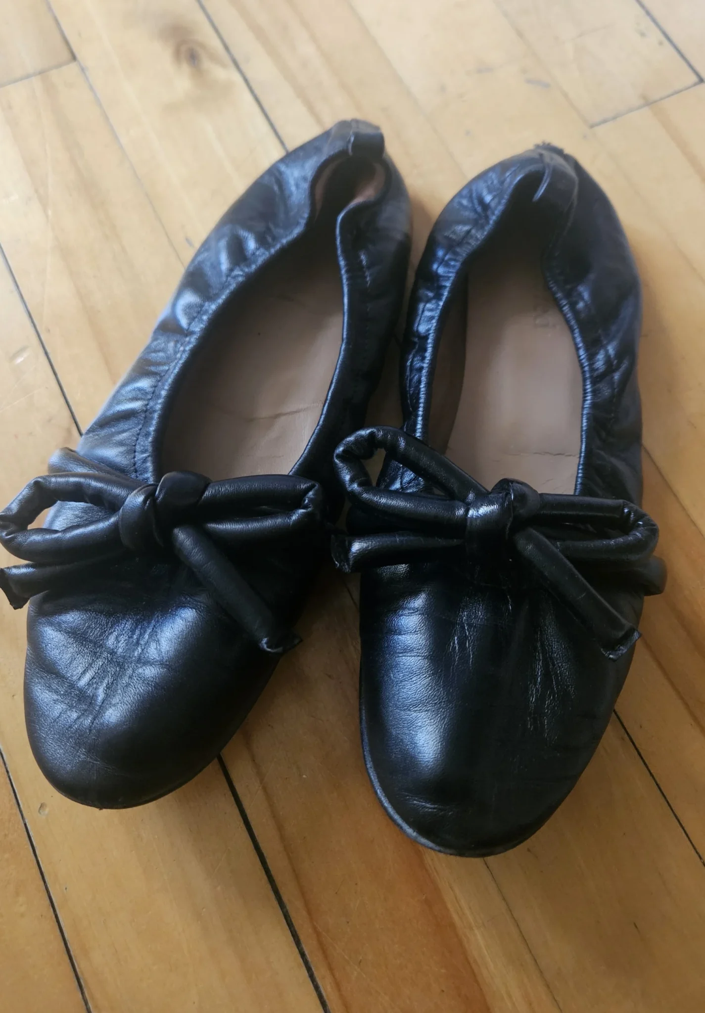 Image for 🌷Leather ballet flats - Flattered
