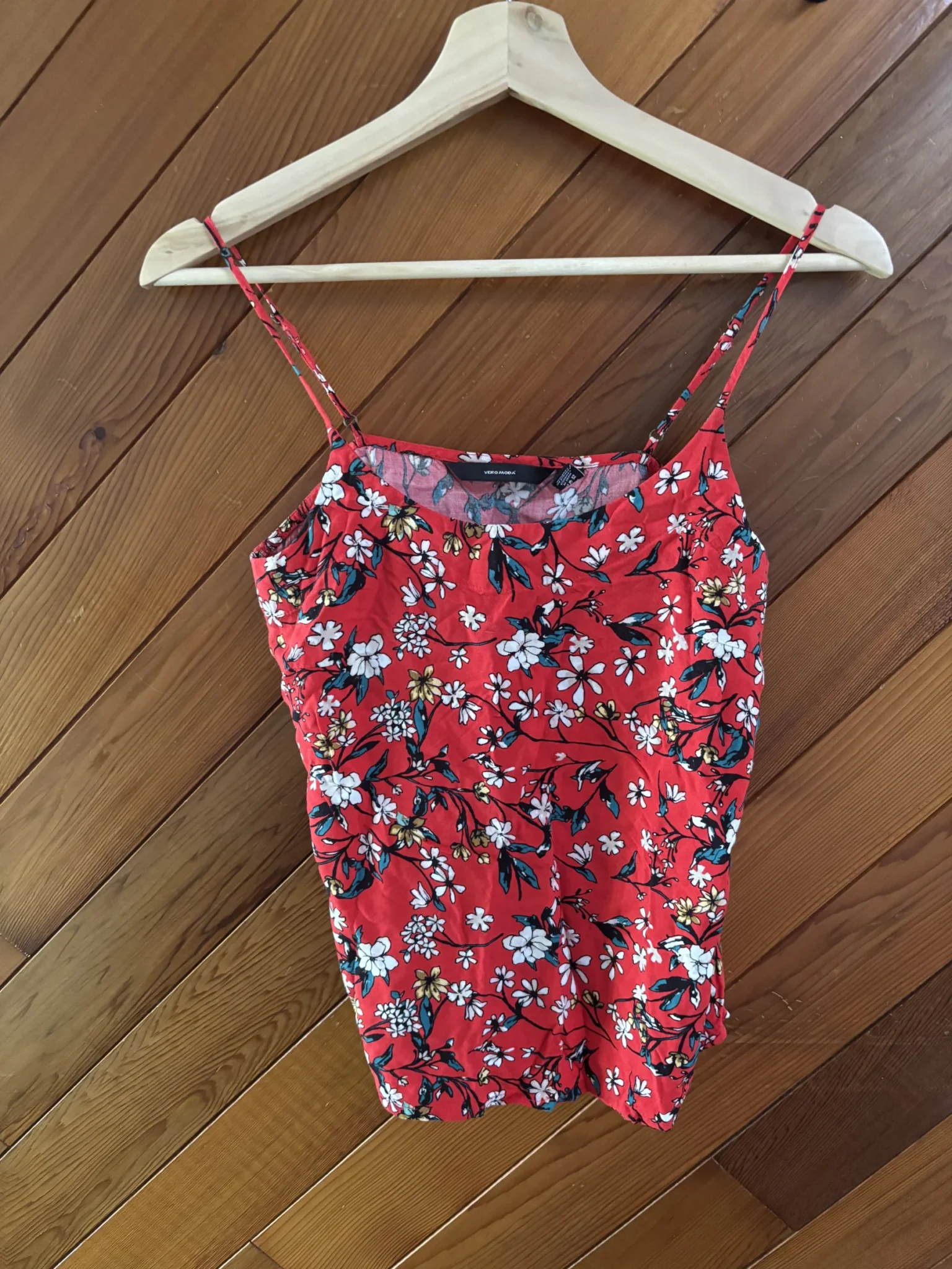 Featured image for Camisole fleurie