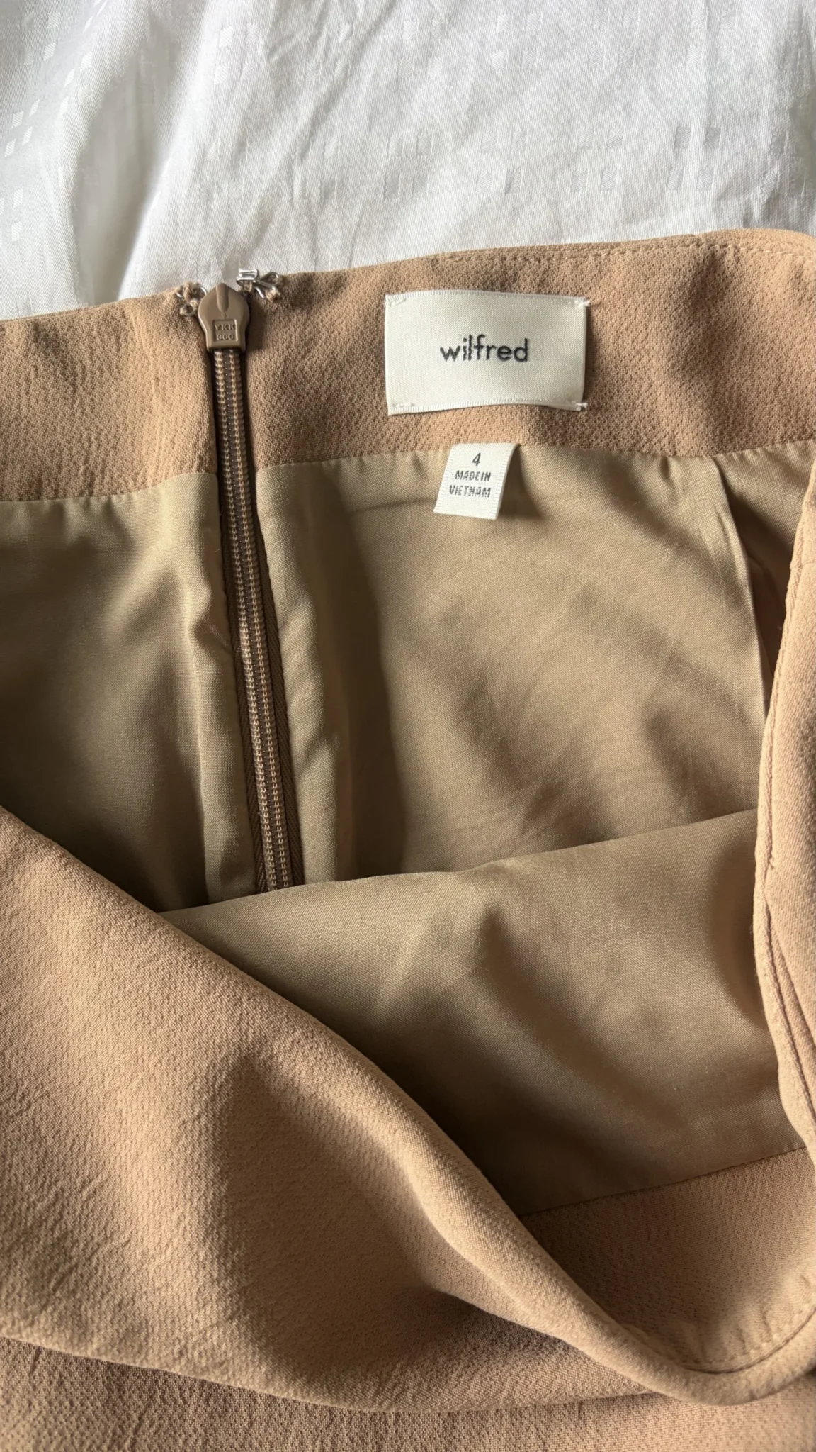 Image for Aritzia crepe skirt