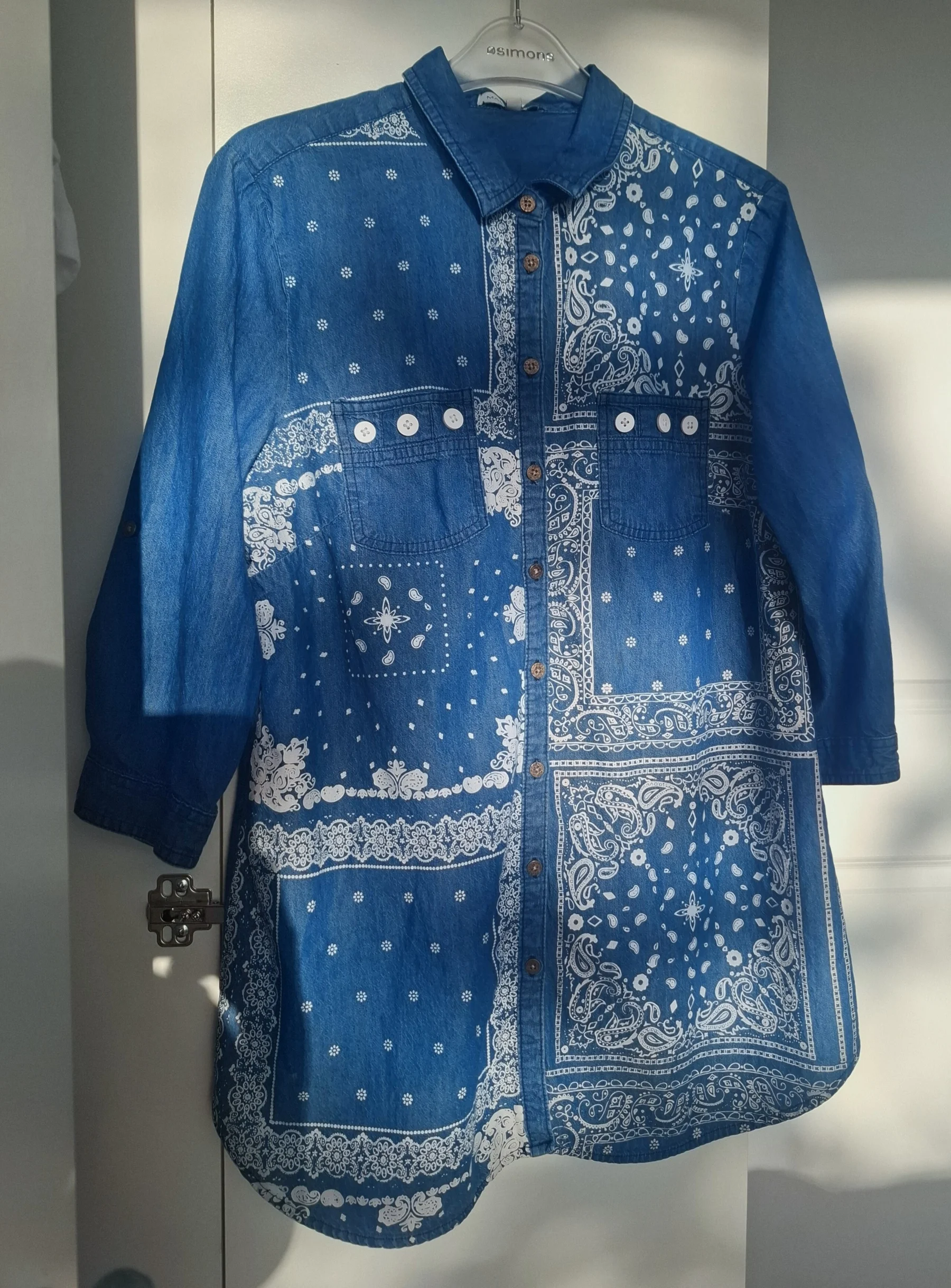 Blue long-sleeved shirt *Other seconde main