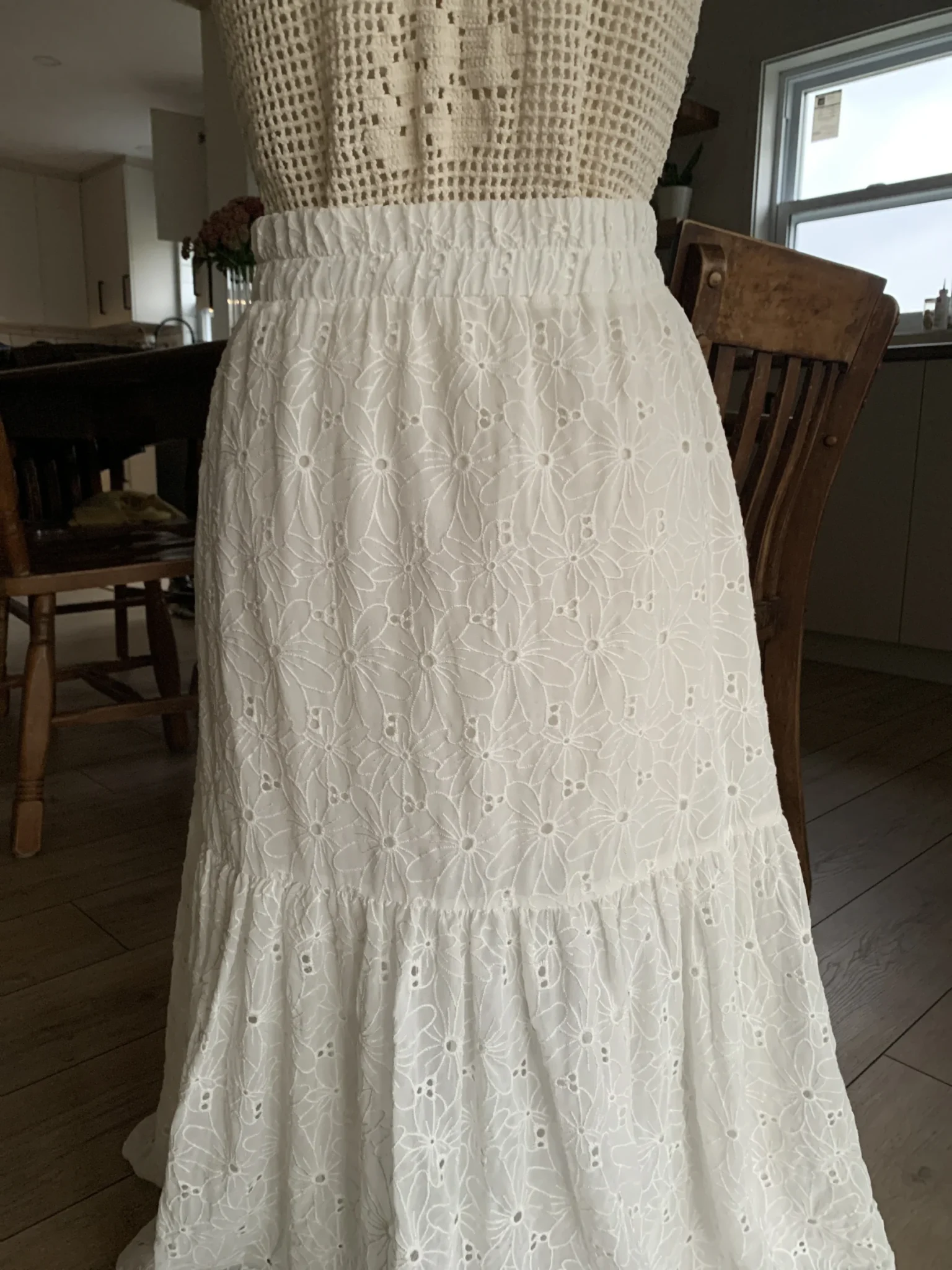 Image for Jupe fleurie style dentelle