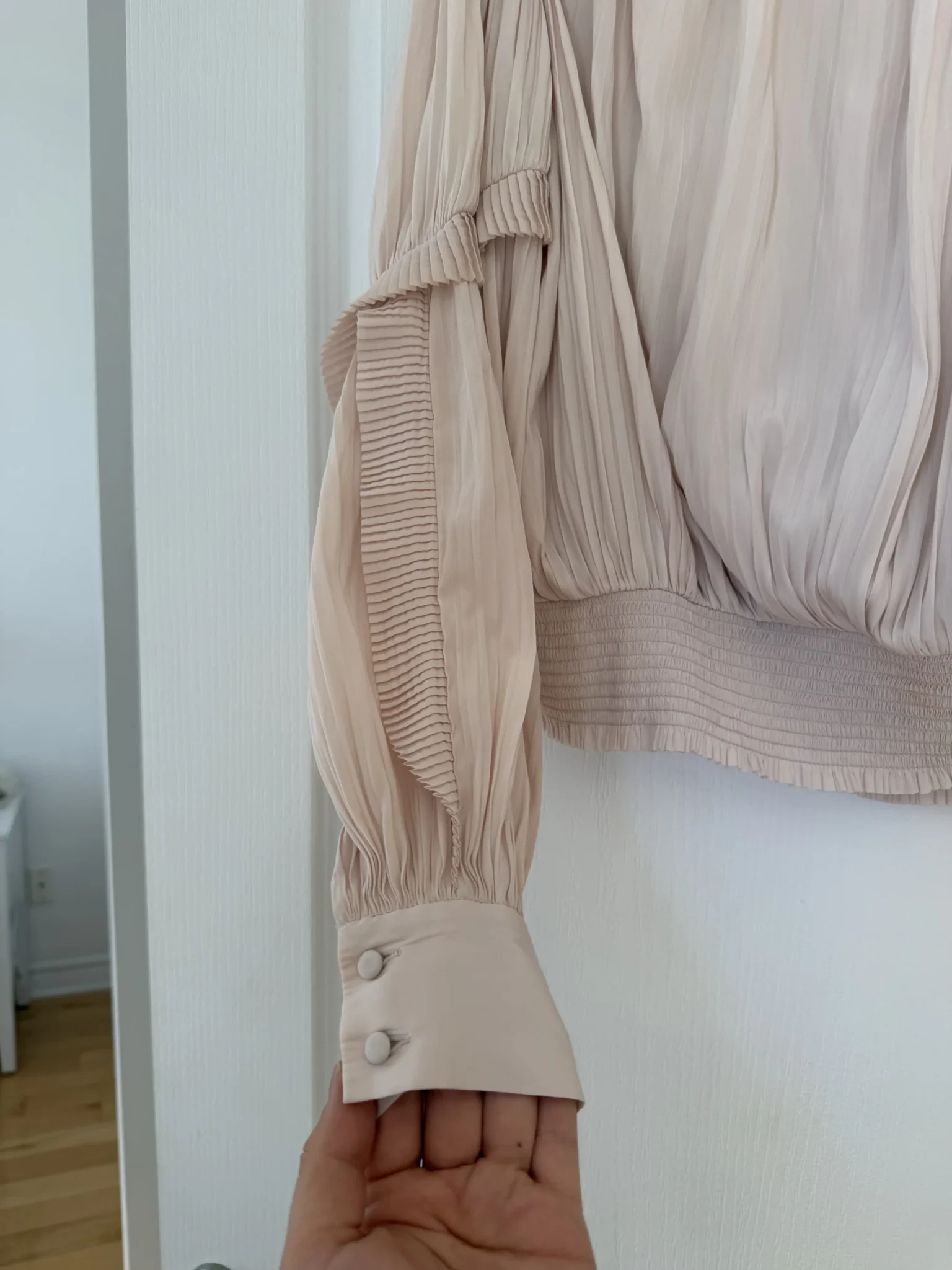 Image for Blouse Joie taille L manches bouffantes rose pale