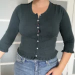 Featured thumbnail for Cardigan Karl Lagerfeld vert et noir à dentelles taille M