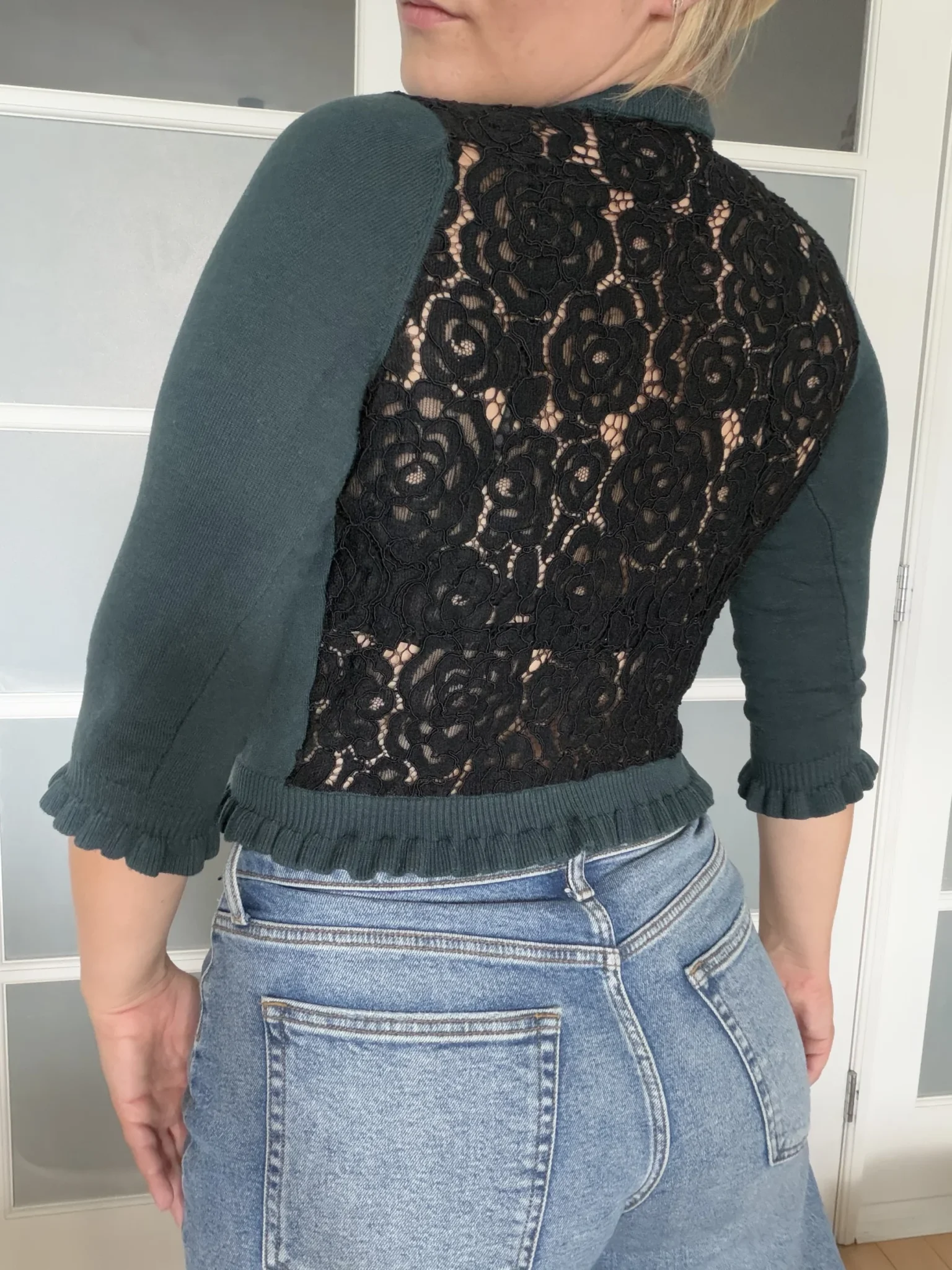 Image for Cardigan Karl Lagerfeld vert et noir à dentelles taille M