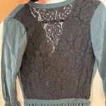 Thumbnail for Cardigan Karl Lagerfeld vert et noir à dentelles taille M