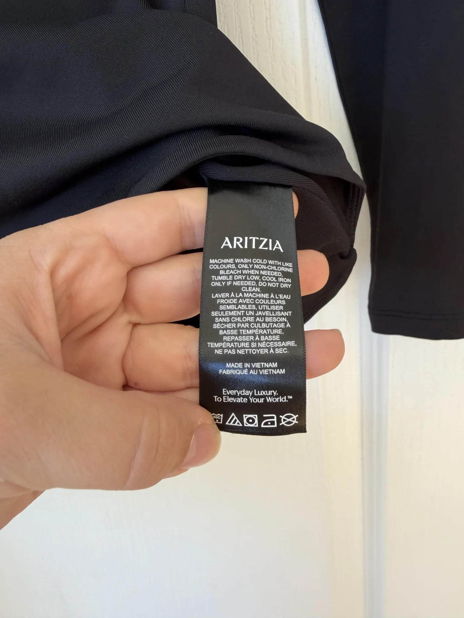 Image for Aritzia Contour top, size S, black