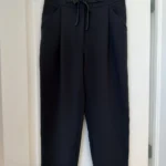 Featured thumbnail for Wilfred Aritzia trousers, size 10, black