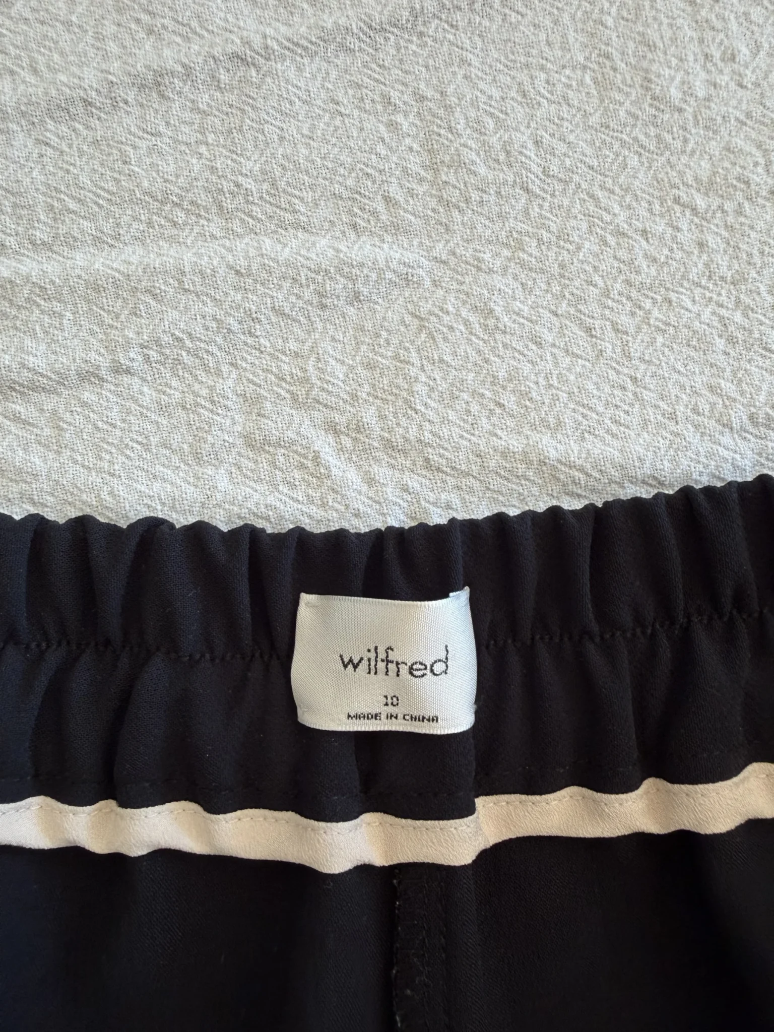 Image for Wilfred Aritzia trousers, size 10, black