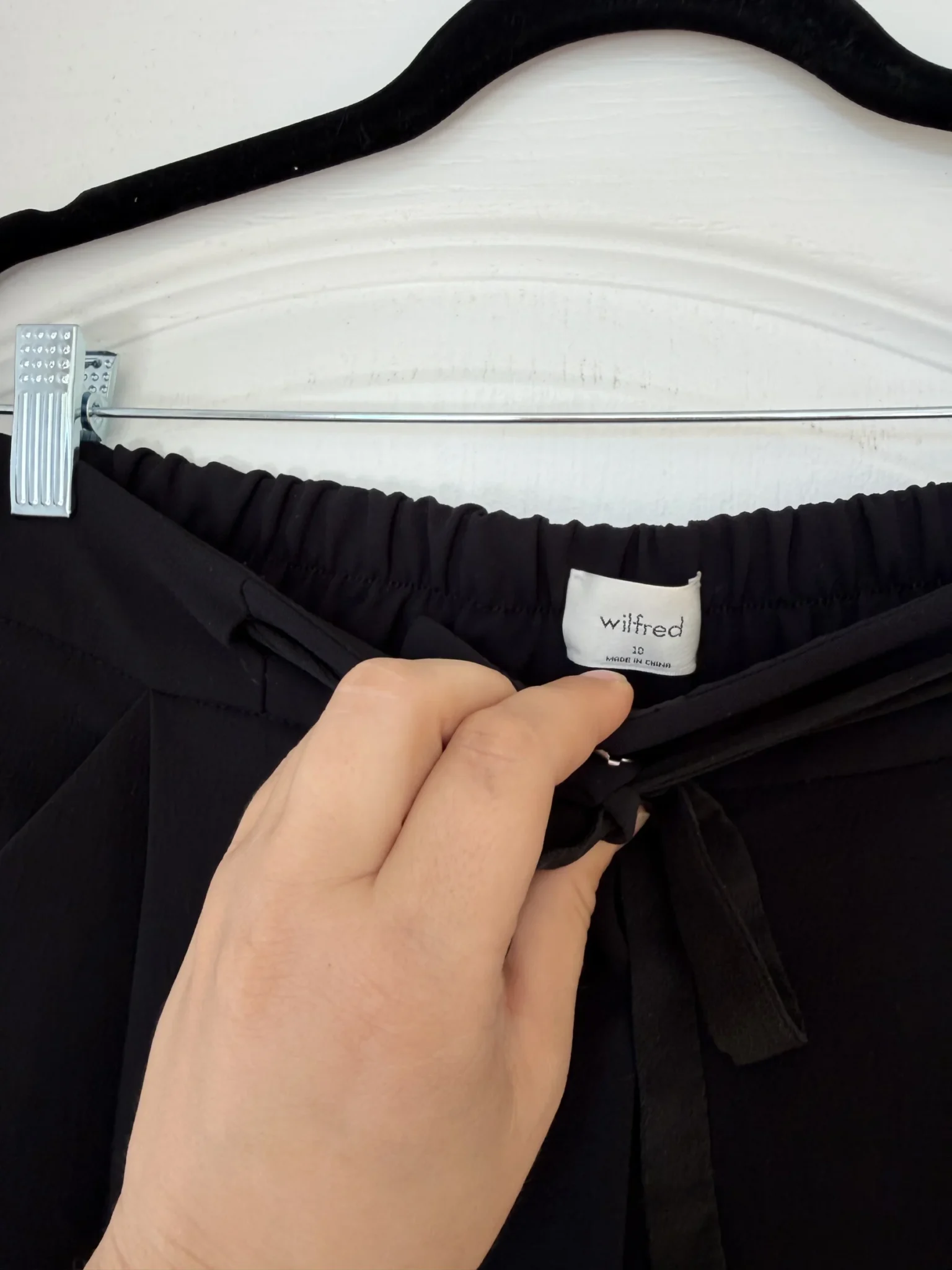 Image for Wilfred Aritzia trousers, size 10, black