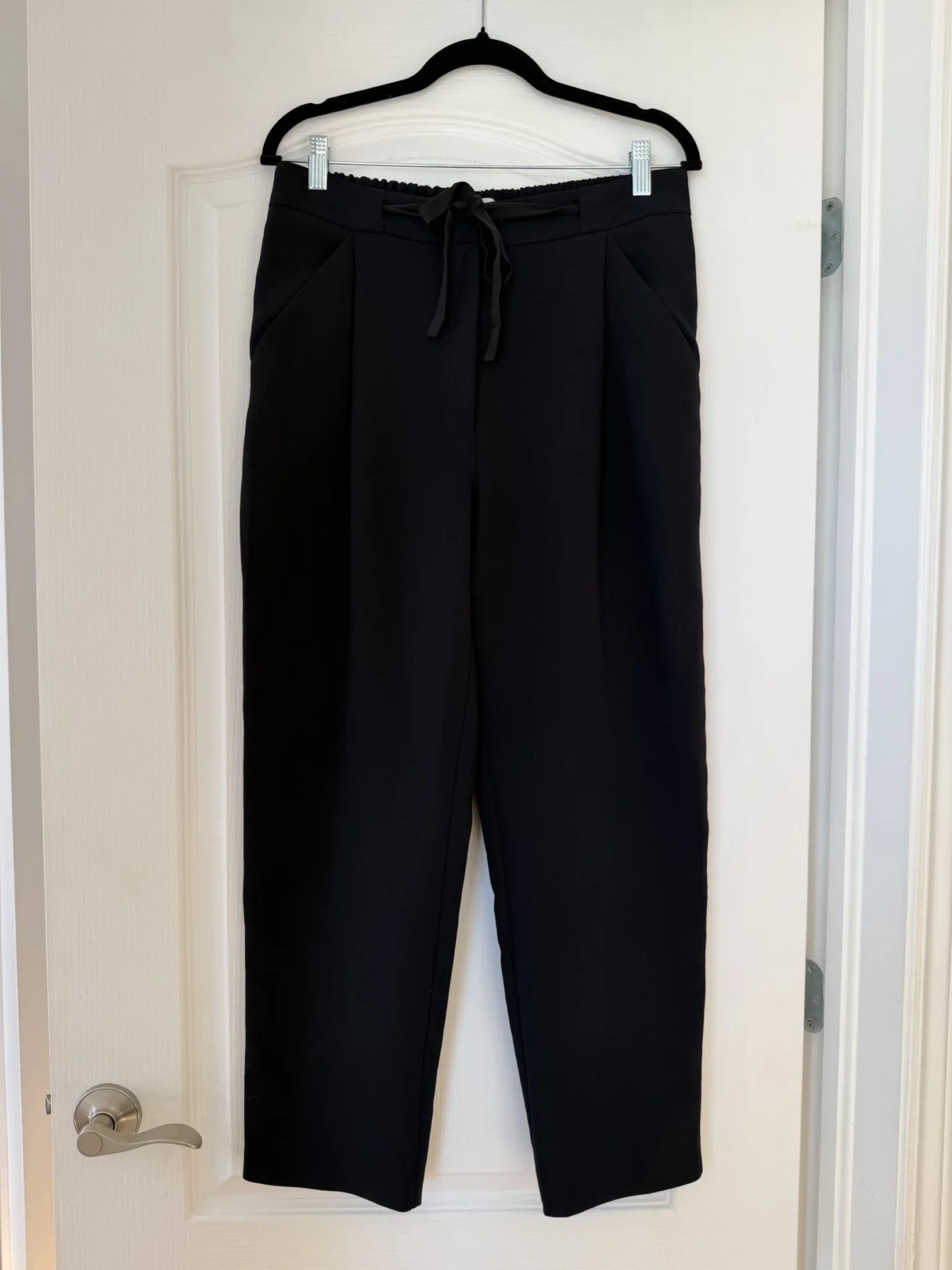 Image for Wilfred Aritzia trousers, size 10, black