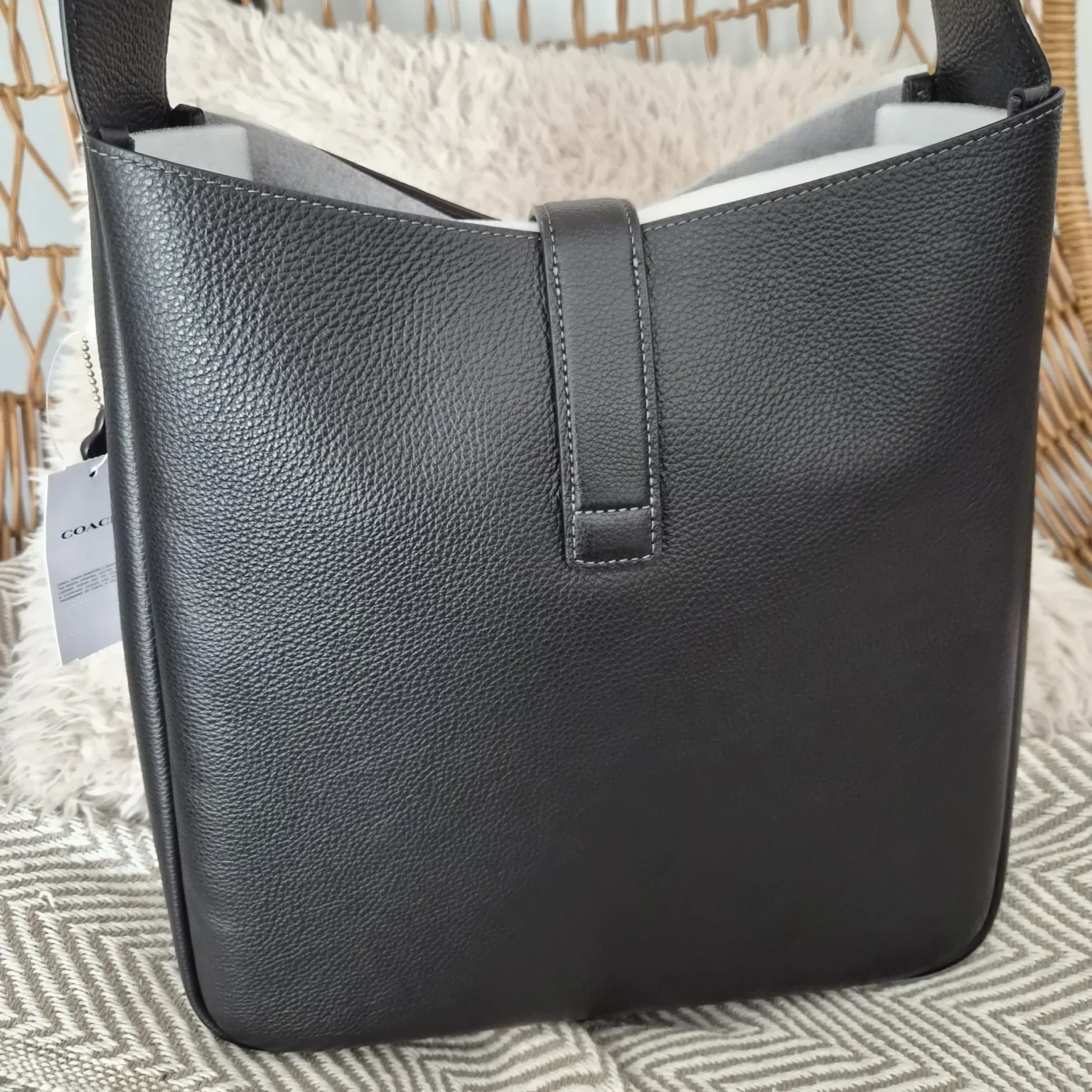 Image for Hadley large shoulder bag – black