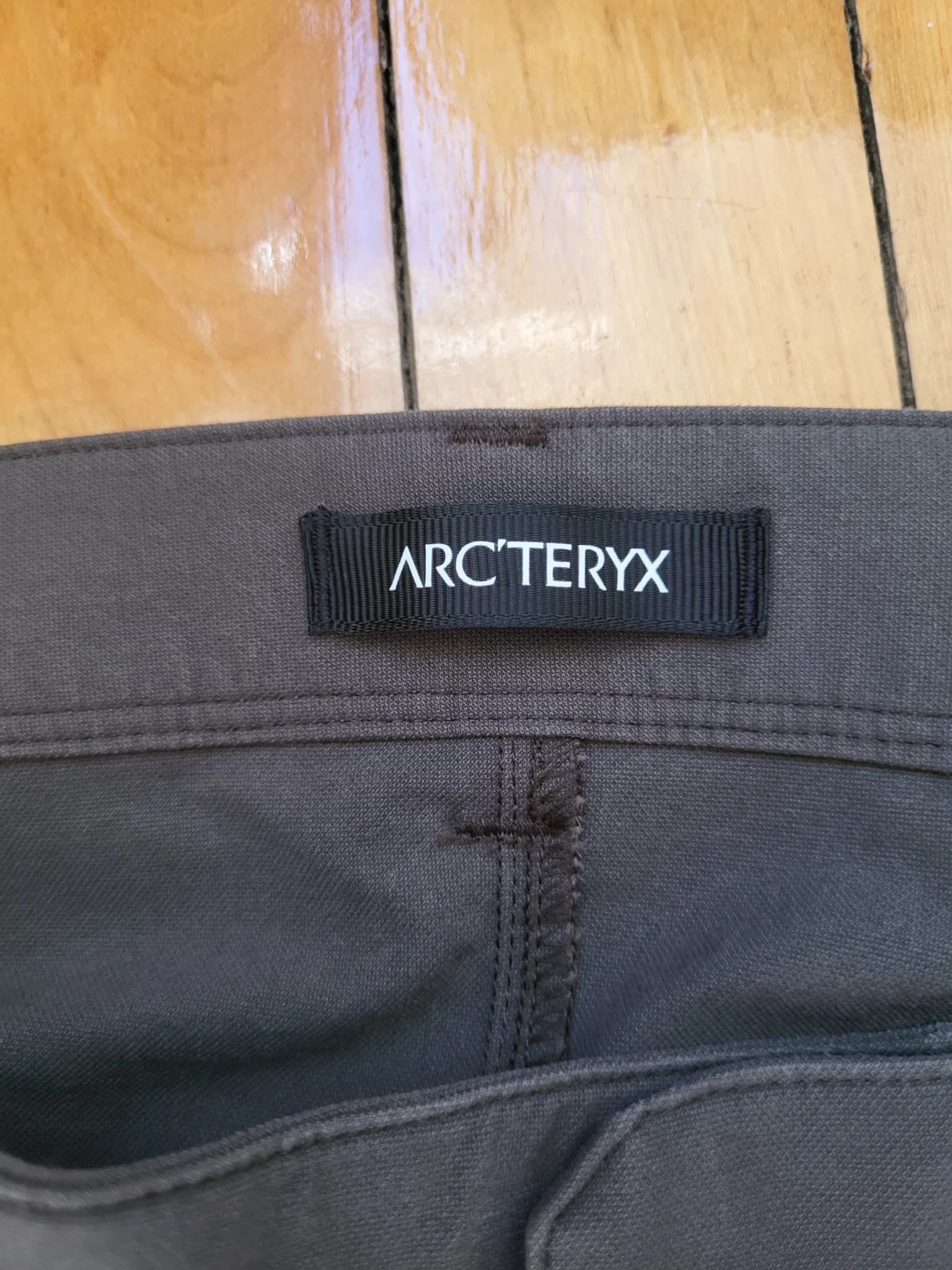Image for Arc’teryx Pantalon pour femme vert kaki  | Taille 8 | Randonnée