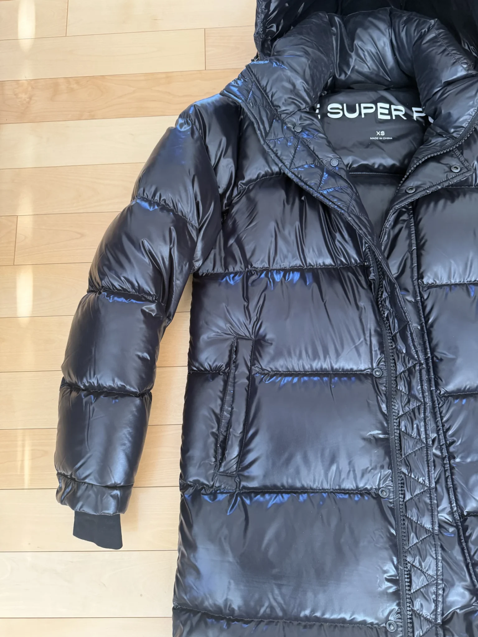 Image for Manteau Super Puff Mid Aritzia Hi Gloss Xsmall