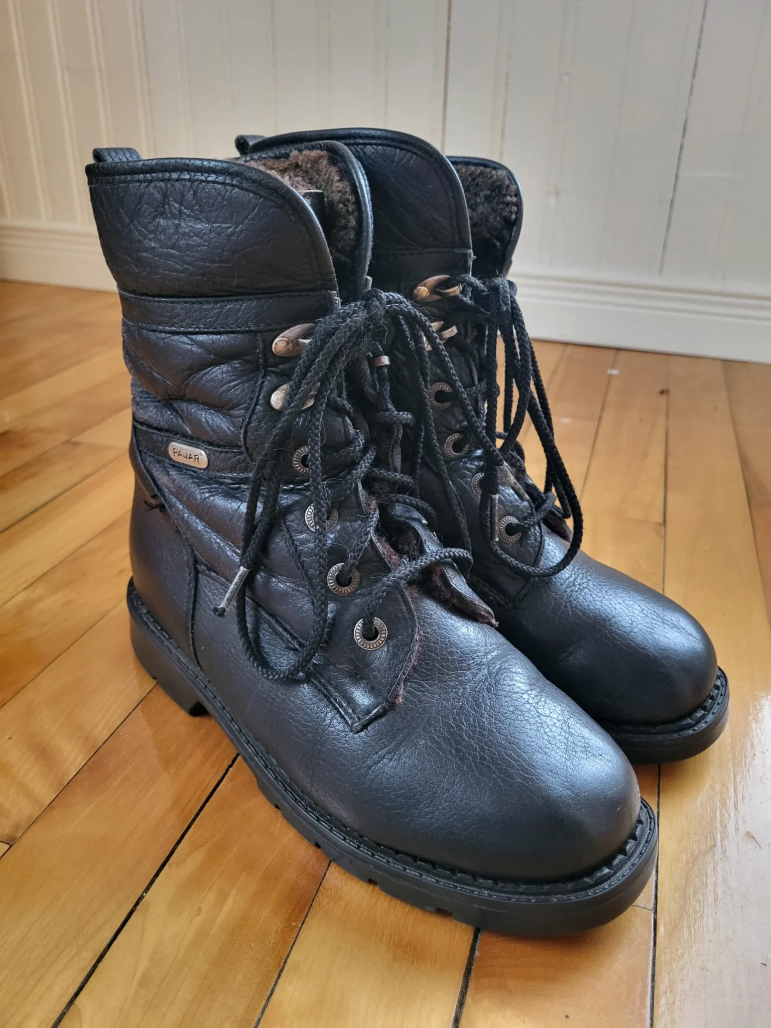 Image for Pajar winter boots black leather Shearling Lined Combat Boots Size 9
