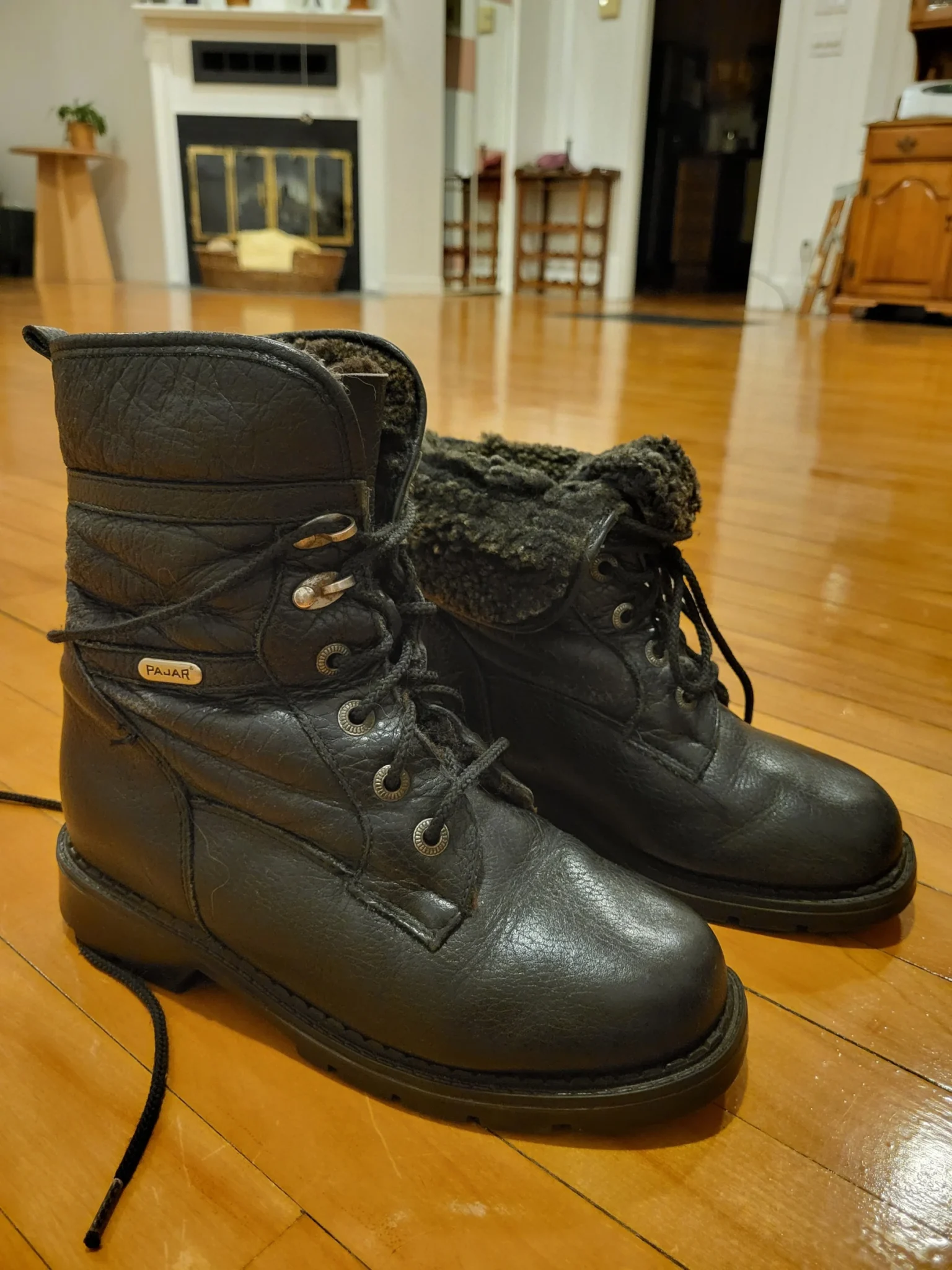 Image for Pajar winter boots black leather Shearling Lined Combat Boots Size 9