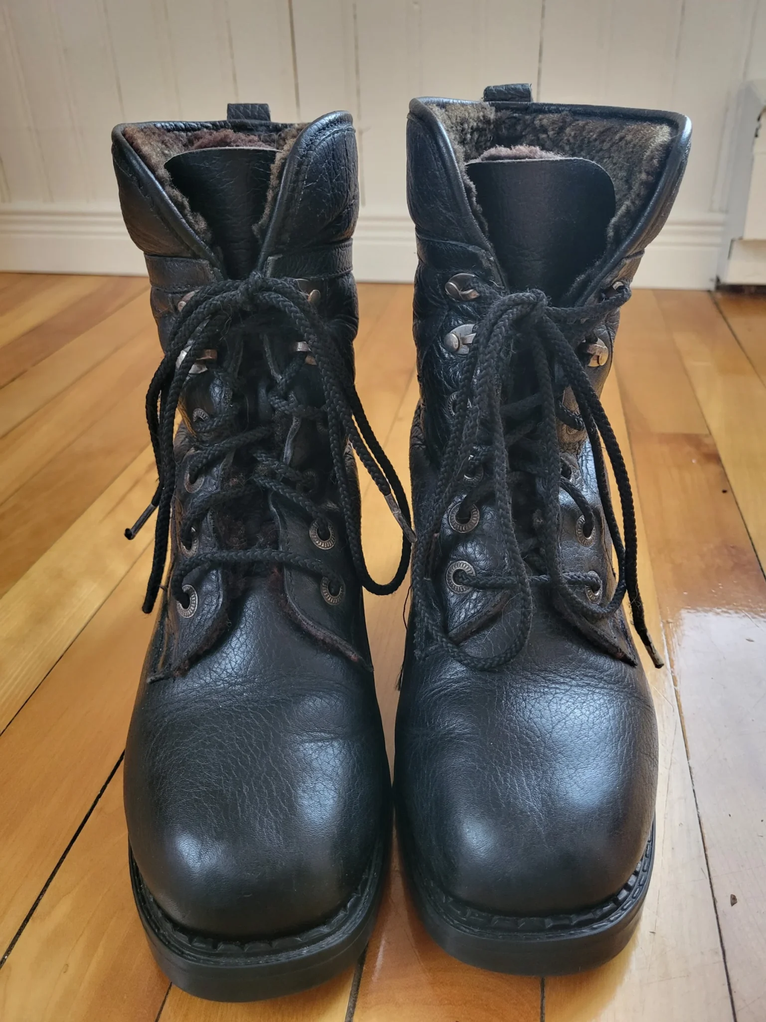 Image for Pajar winter boots black leather Shearling Lined Combat Boots Size 9