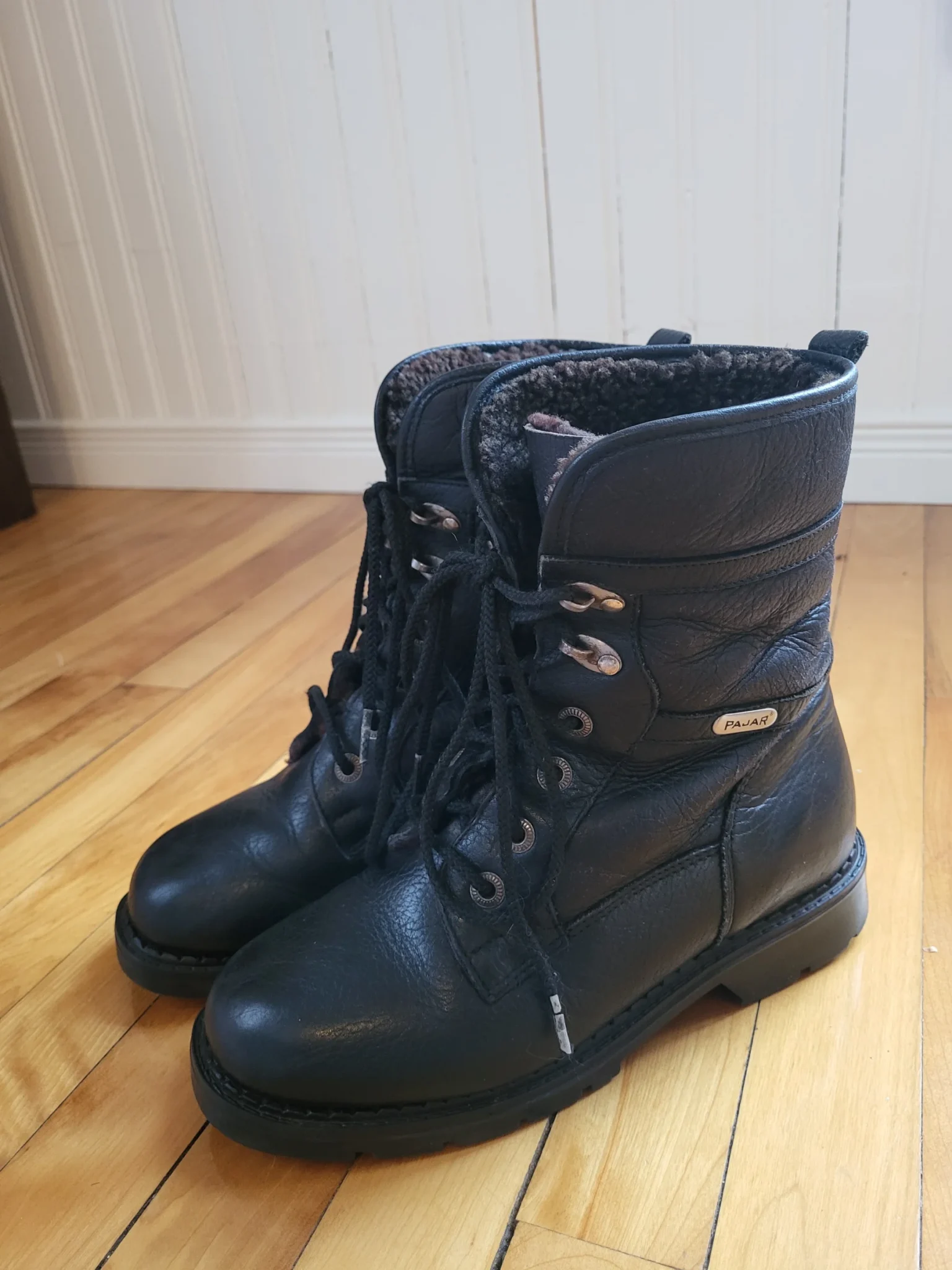 Image for Pajar winter boots black leather Shearling Lined Combat Boots Size 9
